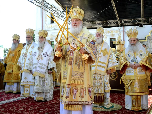 Литургия в честь крещения Руси в Киево-Печерской лавре — стоковое фото