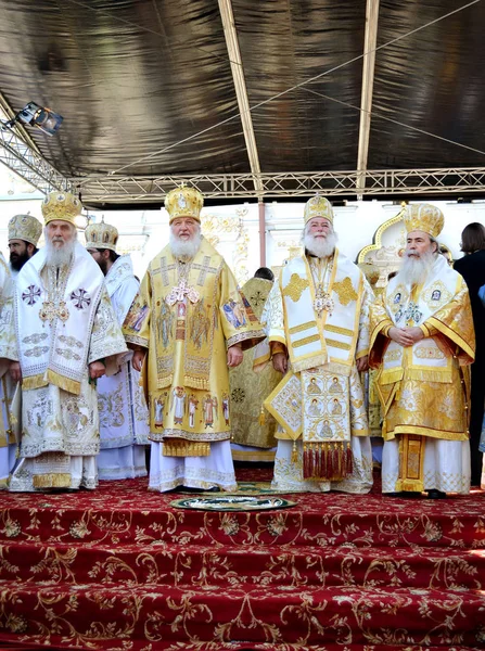 Celebración de la liturgia en honor del bautismo de Rus en Kiev Pechersk Lavra — Foto de Stock