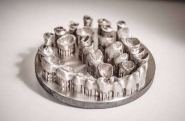 Metal 3d yazıcıya yazdırılan nesne.