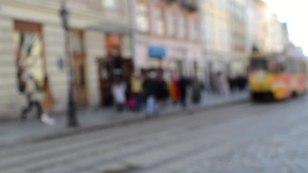 Abstract Defocused Blurred Background of many people on street — Stock Video