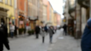 Şehir merkezindeki birçok insanın geçmişi bulanık..