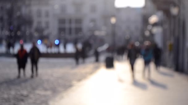 Zamazane tło wielu ludzi na placu ulicy stare starożytne miasto — Wideo stockowe