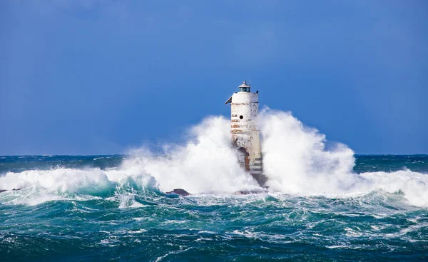 Faro Della Mangiabarche Avvolto Dalle Onde Una Tempesta Vento Maestrale — Foto Stock