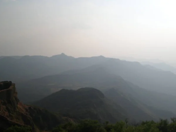 Veduta Aerea Della Collina Con Sfondo Nebbioso Colline Cielo Mahabaleshwar — Foto Stock