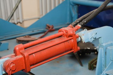 Hidrolik makine parçası