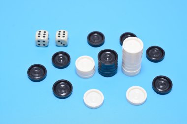 Piramit cips iş kariyer. ve iki zar. Kariyerinde bol şans