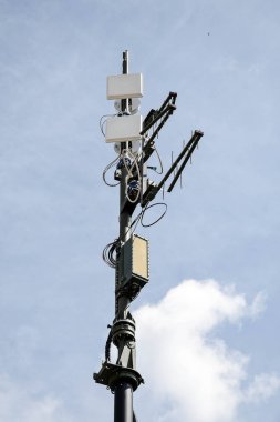 Askeri haberleşme veri iletim anten