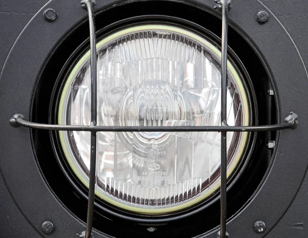 Close-up koplamp militaire auto — Stockfoto