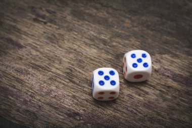 iki oyun zar beş numara