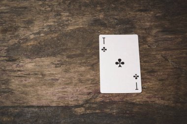 Oyun kağıtları uygun ace boşaltmak