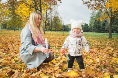 Mutlu Aile Sonbahar Eğlencesinde