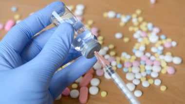 Güçlü ağrı kesici şırınga.