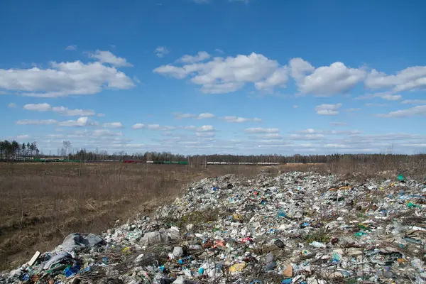 Mountain Plastic Waste Urban Communities Industrial Districts Blue Sky Landscape — Stock Photo, Image