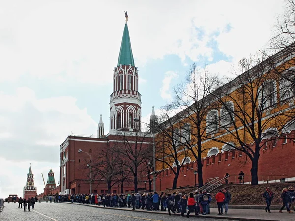 Moskau Russland 2017 Große Schlange Vor Dem Lenin Mausoleum Zum — Stockfoto