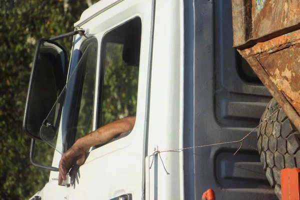 Hard Work Old Truck Driver Oiled Hand Cigarette Stuck Out — Stock Photo, Image