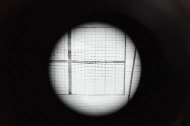 Konsantrasyon hedefinin mercek açıklığı üzerinden görüntülenmesi, fotoğraf ekipmanlarının ayarlanması