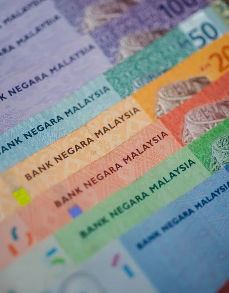 Malezya ringgit banknotlarının Malezya para birimi. 10, 20, 50 ve 100 'lük kağıt para. Mali konsept.
