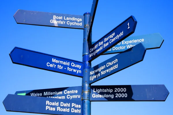 Posto de sinalização de rua, Cardiff — Fotografia de Stock