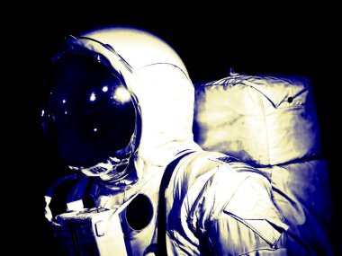 Astronot uzay yürüyüşü kostüm