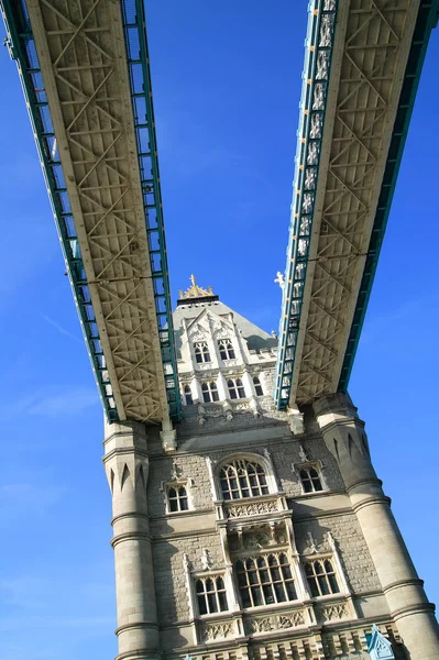 Tower Bridge w Londynie — Zdjęcie stockowe