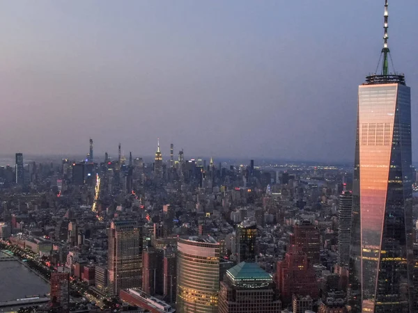 纽约的天际线与世界贸易中心的日落 航空摄影 — 图库照片