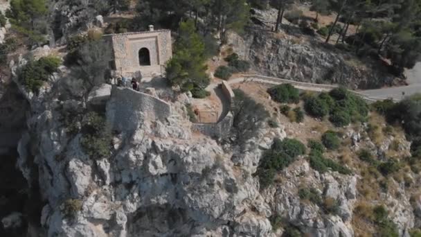 Vue aérienne de la belle île rocheuse de Mallorca — Video