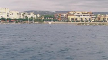 Bir yattan balerinli adaların güzel manzarası