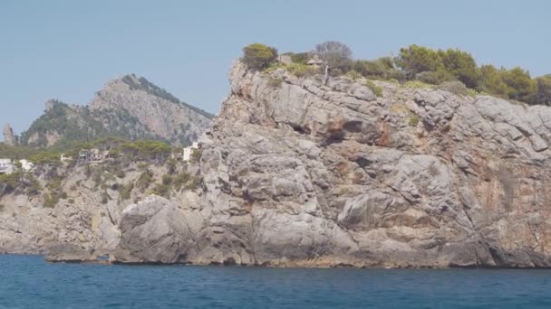 Gyönyörű sziklás tájak a sziget mallorca — Stock videók