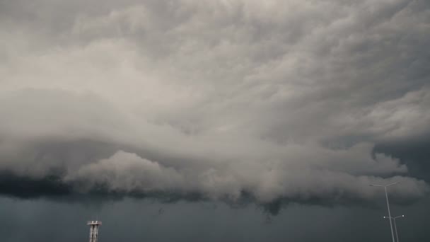 Cielo drammatico con nuvole nuvole pioggia — Video Stock