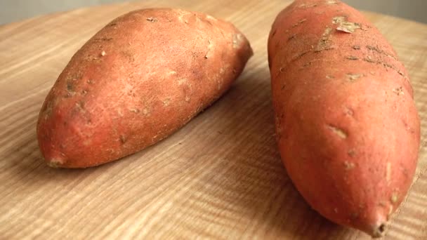 Batata Sur Planche Découper Pomme Terre Douce — Video