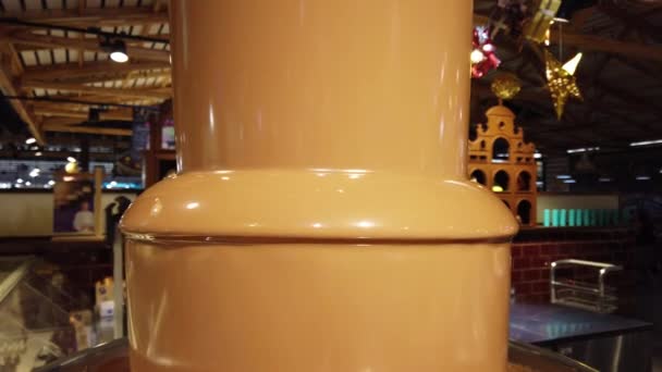 Chocolate Fountain Mall — Stock Video