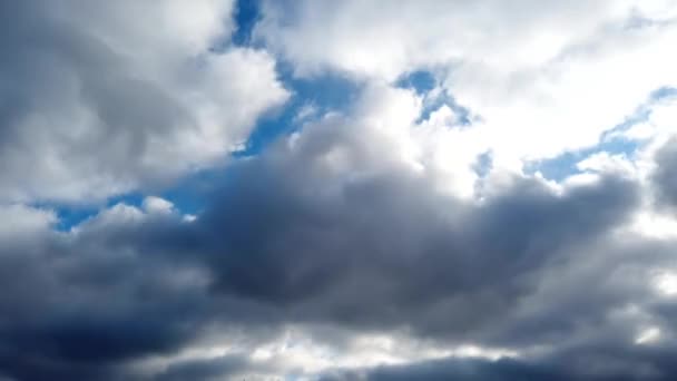 Gökyüzündeki Bulutlar Zaman Aşımının Çekimi — Stok video