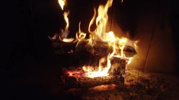 Feuer Einem Kamin Schießerei — Stockvideo