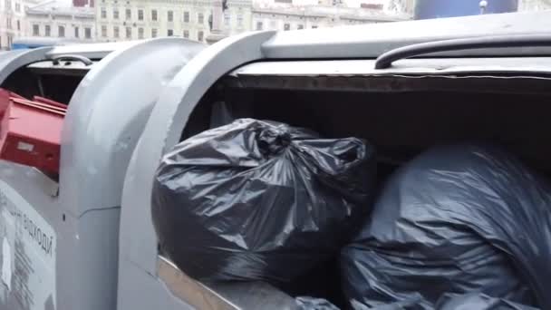 Latas Lixo Rua Cidade — Vídeo de Stock