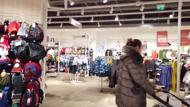 Lviv Ukraine December 2019 Selling Clothes Mall Discounts Buyers — стокове відео