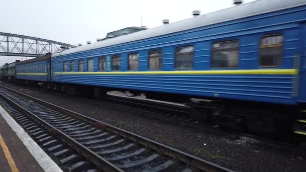 Lviv Ucrânia Dezembro 2019 Tiro Trem Tiroteio Estação Ferroviária Ucraniana — Vídeo de Stock