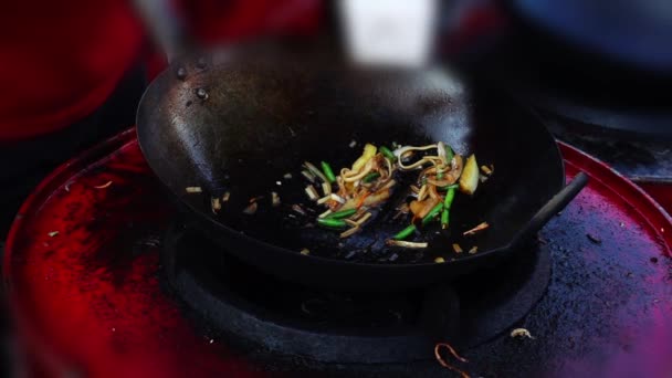 Cocina Asiática Cocinar Una Sartén Wok Movimiento Lento — Vídeos de Stock