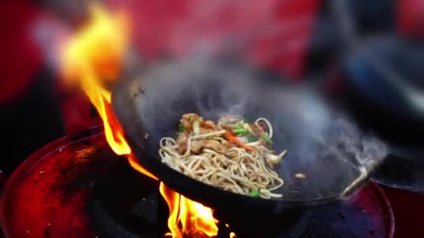 Cuisine Asiatique Cuire Dans Une Poêle Wok Mouvement Lent — Video