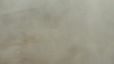 Çorba hazırlığı. Mutfakta çekim..