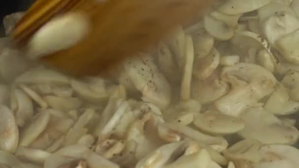 Preparation Champignons Mushrooms Cast Iron Pan — Stock Video