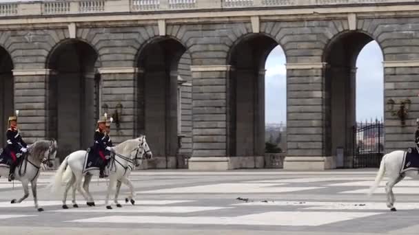 Madrid Espanha Abril 2018 Cerimônia Solene Mudança Guarda Palácio Real — Vídeo de Stock