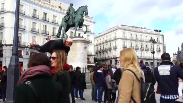 Madrid Spain March 2018 Mime Artist Puerta Del Sol Square — Stockvideo