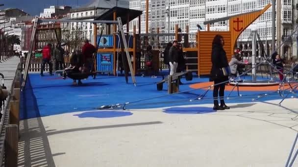 Coruna Spain April 2018 Children Playground City Embankment Coruna Large — Wideo stockowe