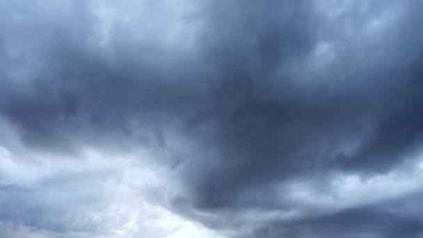 Σύννεφα Καταιγίδας Στον Ουρανό — Αρχείο Βίντεο