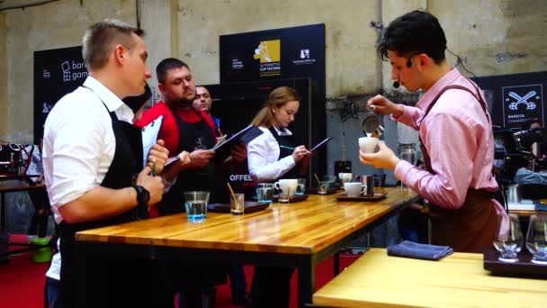 Lviv Ukraine September 2019 Barista Cooks Coffee — 图库视频影像