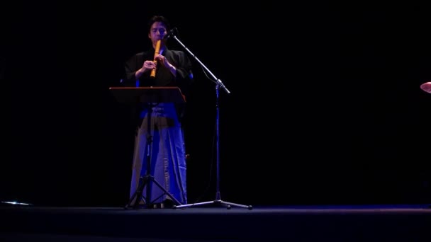Lviv Ucrania Octubre 2019 Concierto Música Japonesa Músico Con Flauta — Vídeos de Stock