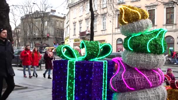 Lviv Ucrânia Dezembro 2019 Decoração Ano Novo Rua Cidade — Vídeo de Stock