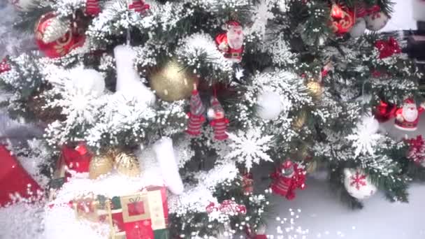 Presentes Natal Árvore Fundo Neve Movimento Lento — Vídeo de Stock