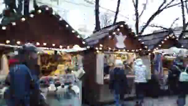Lviv Ucrânia Dezembro 2019 Pessoas Desconhecidas Mercado Natal Hiper Lapso — Vídeo de Stock
