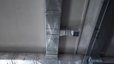 Ofis alanları. Elektrik sistemi ve havalandırma sistemi.